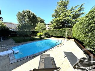  Appartement � vendre 4 pi�ces 150 m�