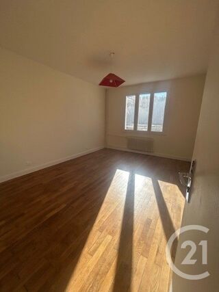  Appartement � louer 3 pi�ces 82 m�