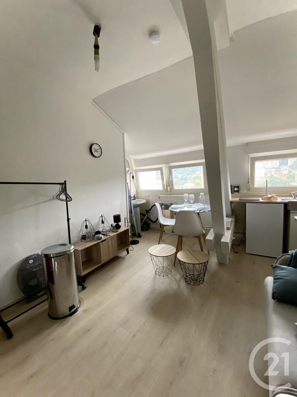 Century 21 Agence de la Gare vous propose à SOCHAUX au c....
