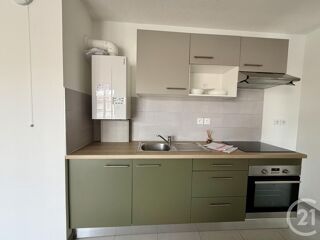  Appartement à louer 3 pièces 55 m²