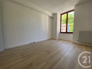  Appartement � louer 3 pi�ces 75 m� Delle