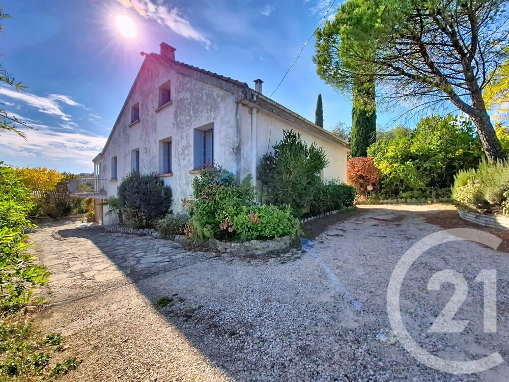 Spacieuse maison de famille traditionnelle à rafraichir ....