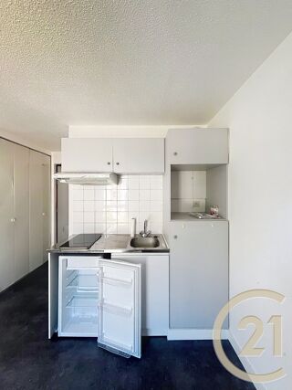  Appartement à louer 1 pièce 15 m²