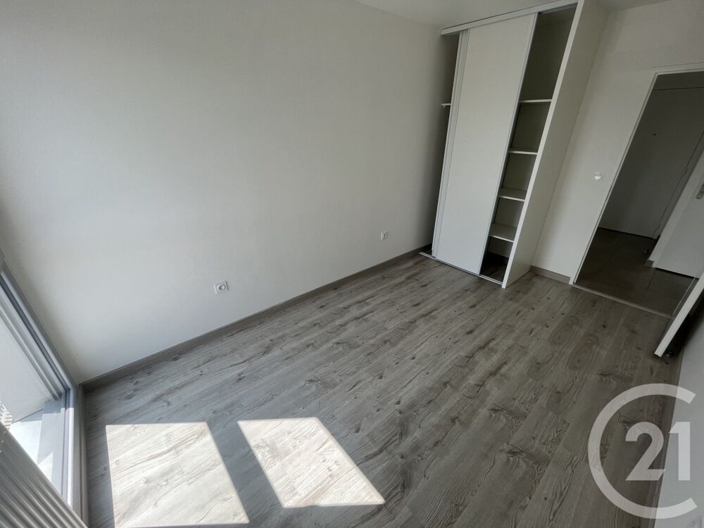 CENTURY21 COTTAGE IMMOBILIER VOUS PROPOSE A PIED DES....
