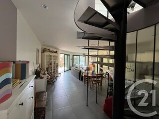  Maison � vendre 4 pi�ces 285 m�