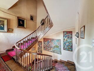  Maison  vendre 15 + pices 699 m