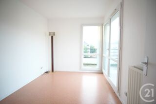  Appartement  vendre 4 pices 77 m