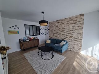  Appartement à louer 3 pièces 75 m²