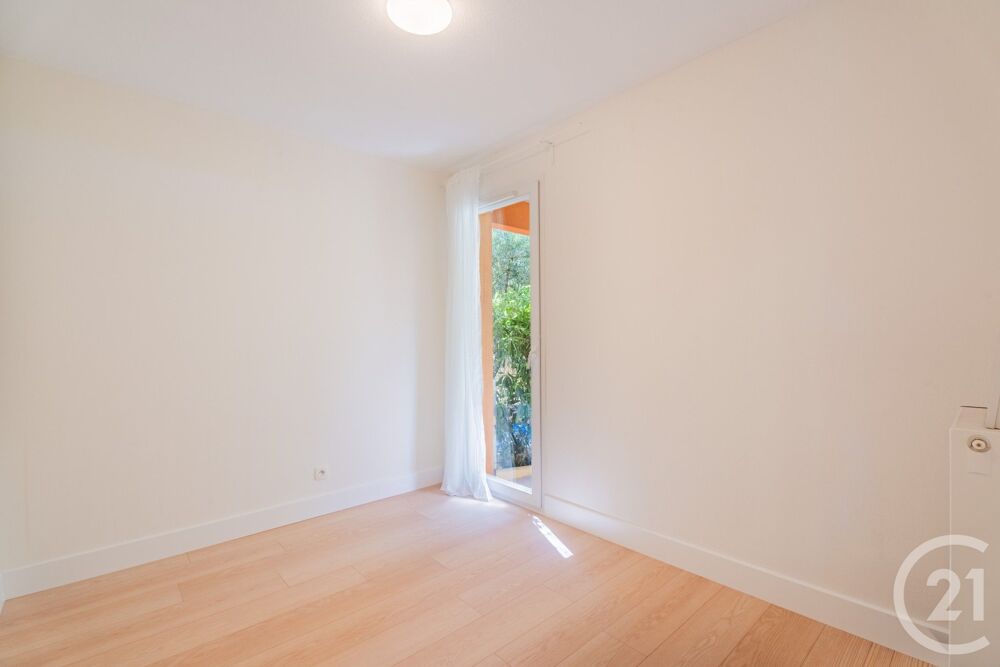 à vendre  Appartement Èze (06360)