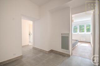  Appartement à louer 3 pièces 44 m²