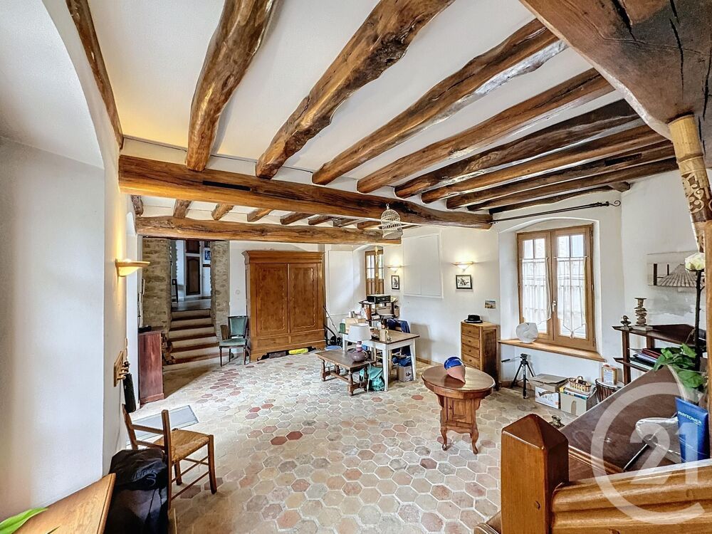 Century 21 Hennequin vous présente à la vente cette bâti....