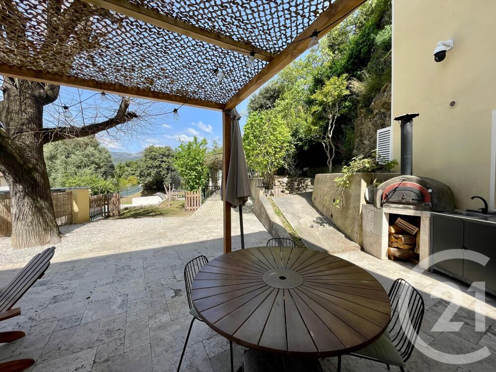 NICE ST-ISIDORE: Située au calme dans le secteur verdoya....