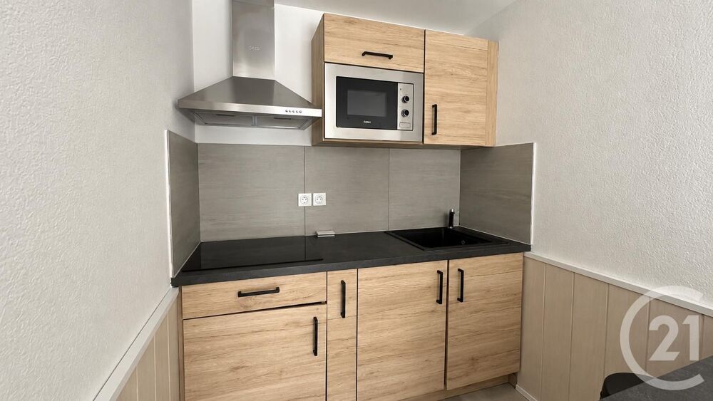 Venez découvrir cet appartement T2 de 39 m², entièrement....