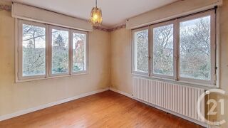  Maison � vendre 6 pi�ces 215 m�