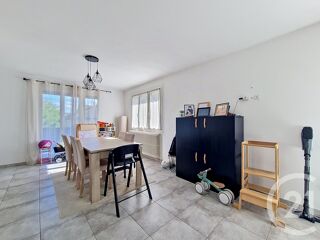  Maison à louer 6 pièces 180 m²