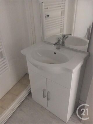  Appartement à louer 2 pièces 37 m²
