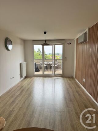  Appartement à louer 3 pièces 62 m²