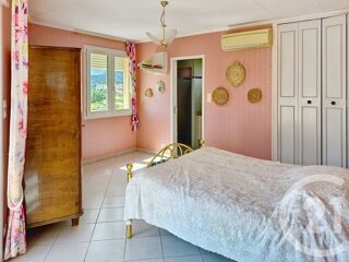  Maison � vendre 5 pi�ces 250 m�