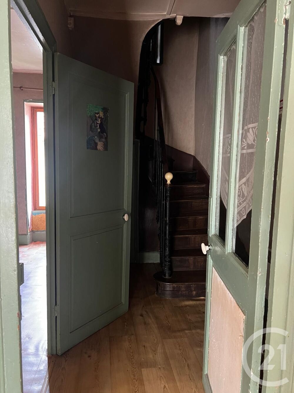 PARIGNY LES VAUX - Maison de bourg de 65m². Elevée s....