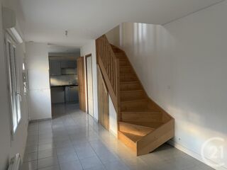  Appartement à louer 3 pièces 47 m²