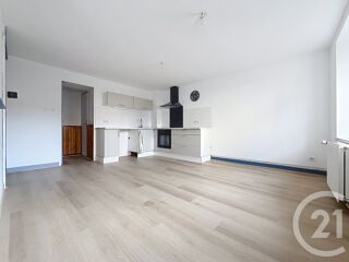  Appartement à louer 4 pièces 63 m²