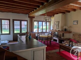  Maison  vendre 9 pices 305 m