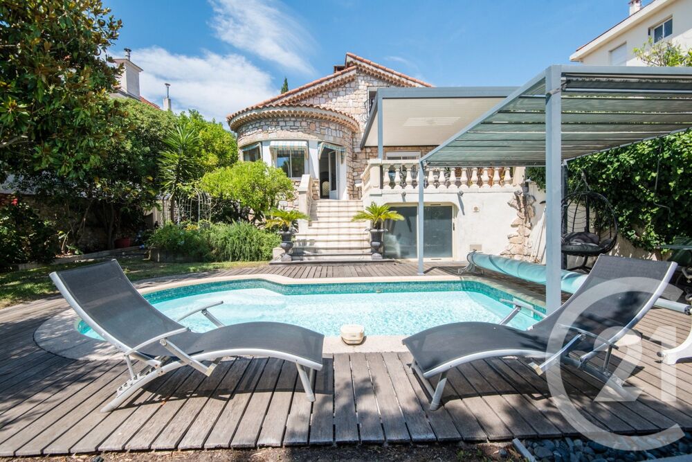 Charmante villa nichée dans la verdure, au calme, dans u....