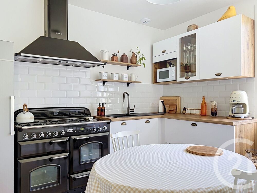 Découvrez cette Maison familiale de 6 pièces-115 M² état....