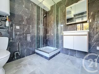 Appartement à louer 3 pièces 55 m²