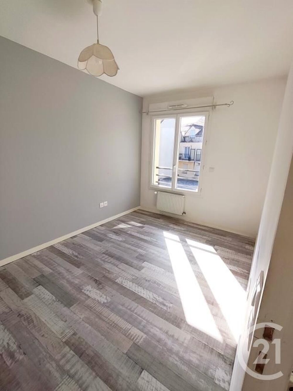vente Appartement - 2 pièce(s) - 41 m² Chilly-Mazarin (91380)