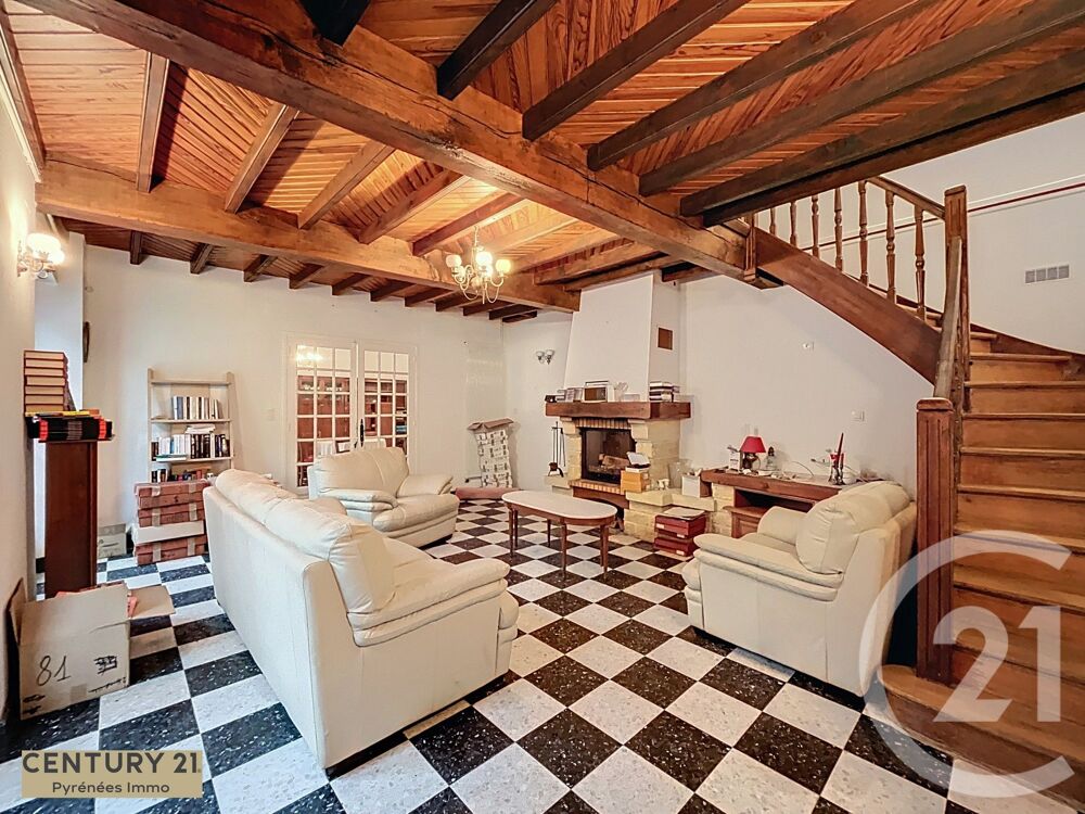 « L'ENSEMBLE IMMOBILIER » À Labarthe-de-Rivière....