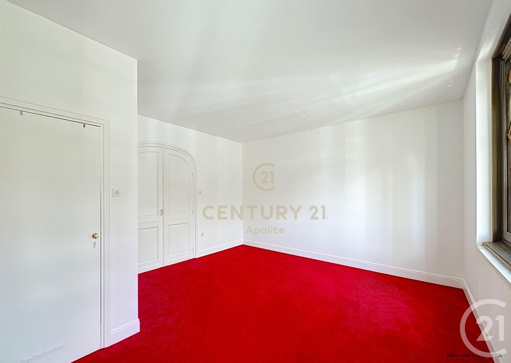 vente Maison - 8 pièce(s) - 253 m² La Madeleine (59110)