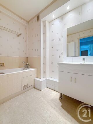  Appartement � vendre 4 pi�ces 83 m�