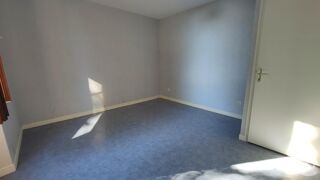  Appartement à louer 3 pièces 64 m²
