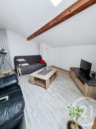  Appartement à louer 3 pièces 66 m²
