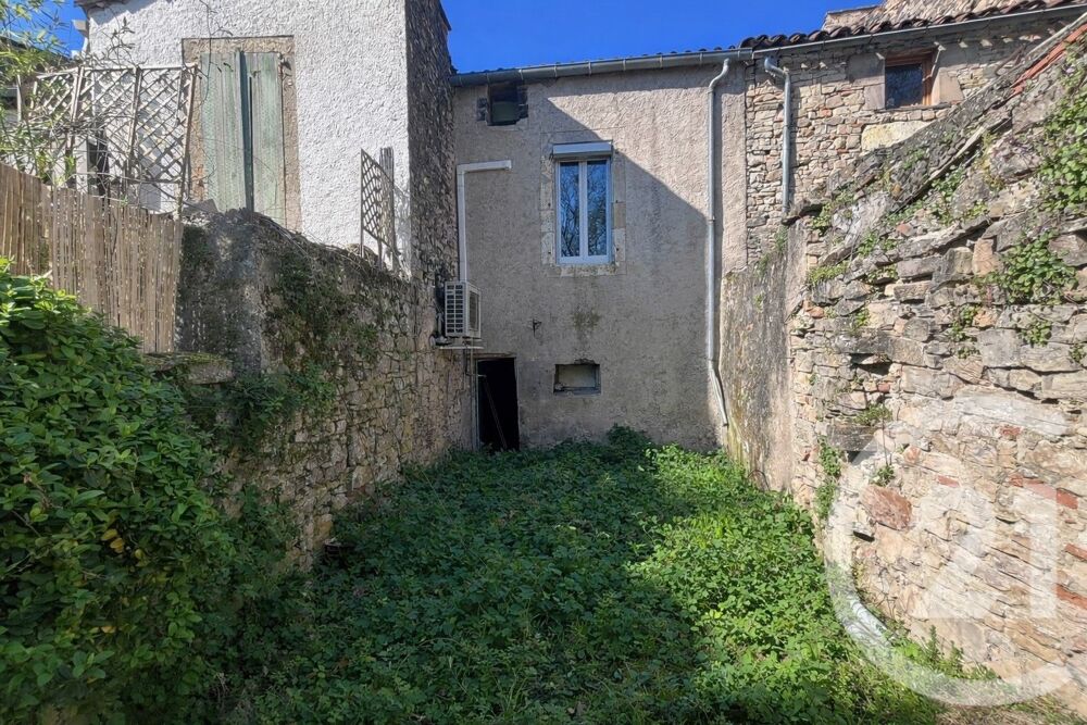 CENTURY 21 LAPÉROUSE vous présente au c½ur du village de....