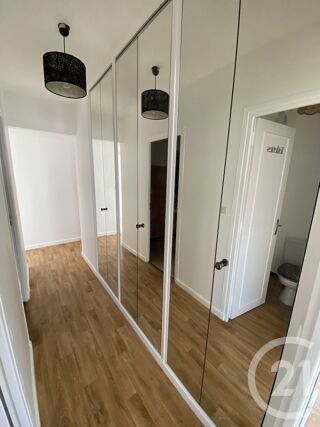  Appartement à louer 4 pièces 72 m²