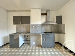  Appartement à louer 3 pièces 79 m²
