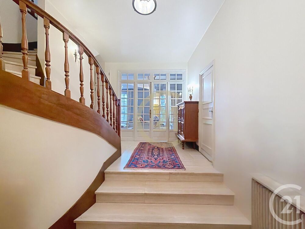 EXCEPTIONNELLE DEMEURE D'ARCHITECTE 143 m² TERRAIN 130....