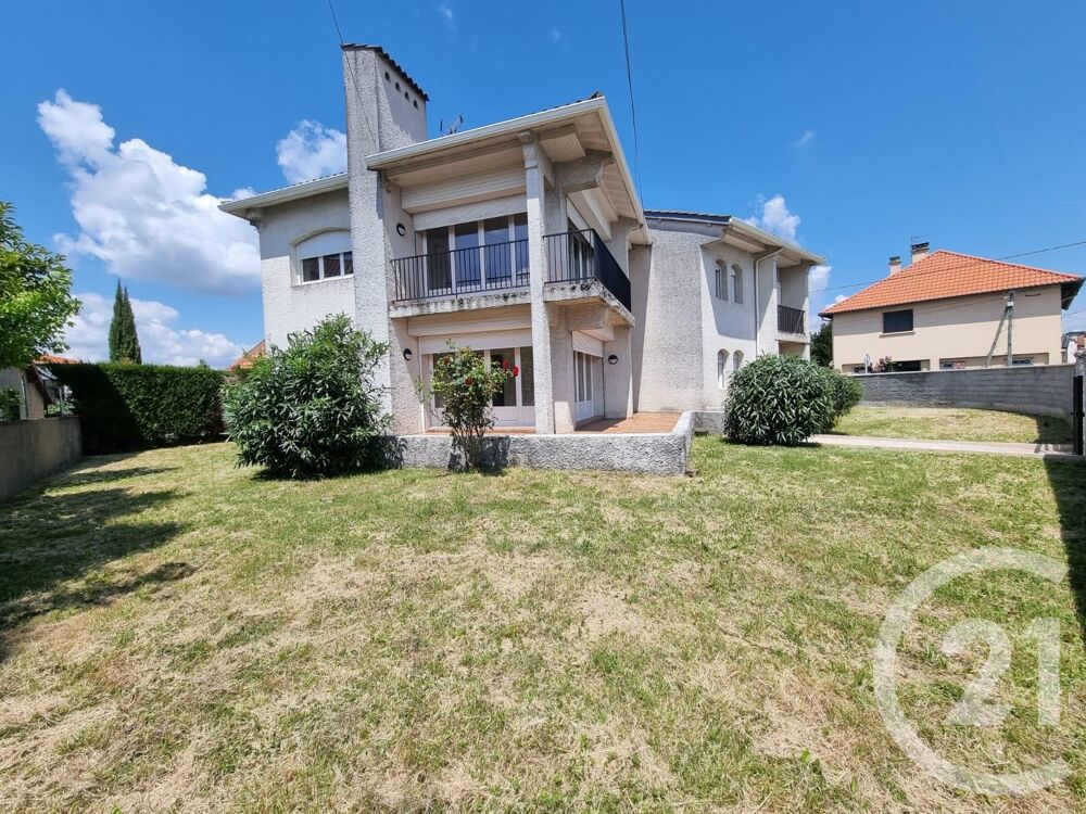 location Maison - 6 pièce(s) - 230 m² Séméac (65600)