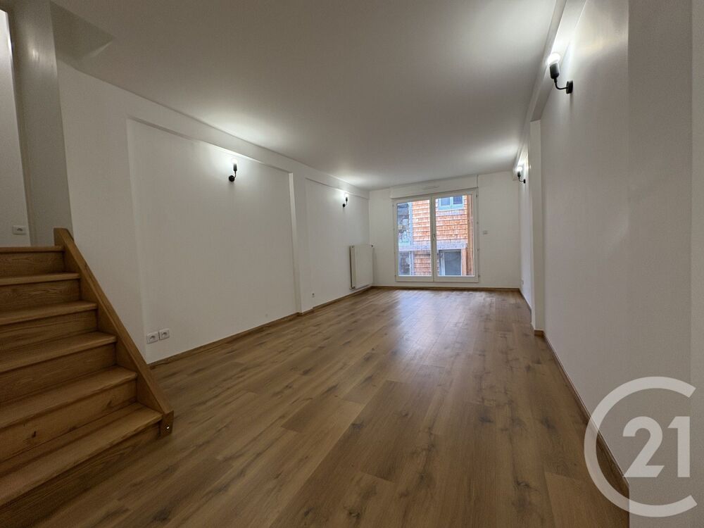 CENTURY 21 CHAPRAIS IMMOBILIER À BESANÇON VOUS PROPOSE :....