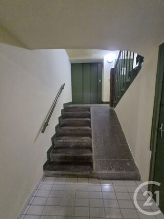 vente Appartement - 5 pièce(s) - 131 m² Alès (30100)