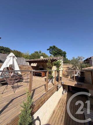  Maison à louer 4 pièces 178 m²