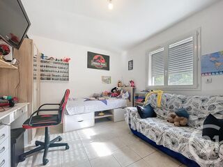  Maison � vendre 4 pi�ces 185 m�