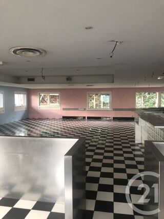  Maison � louer 12 pi�ces 400 m�