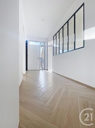  Maison à vendre 8 pièces 320 m²