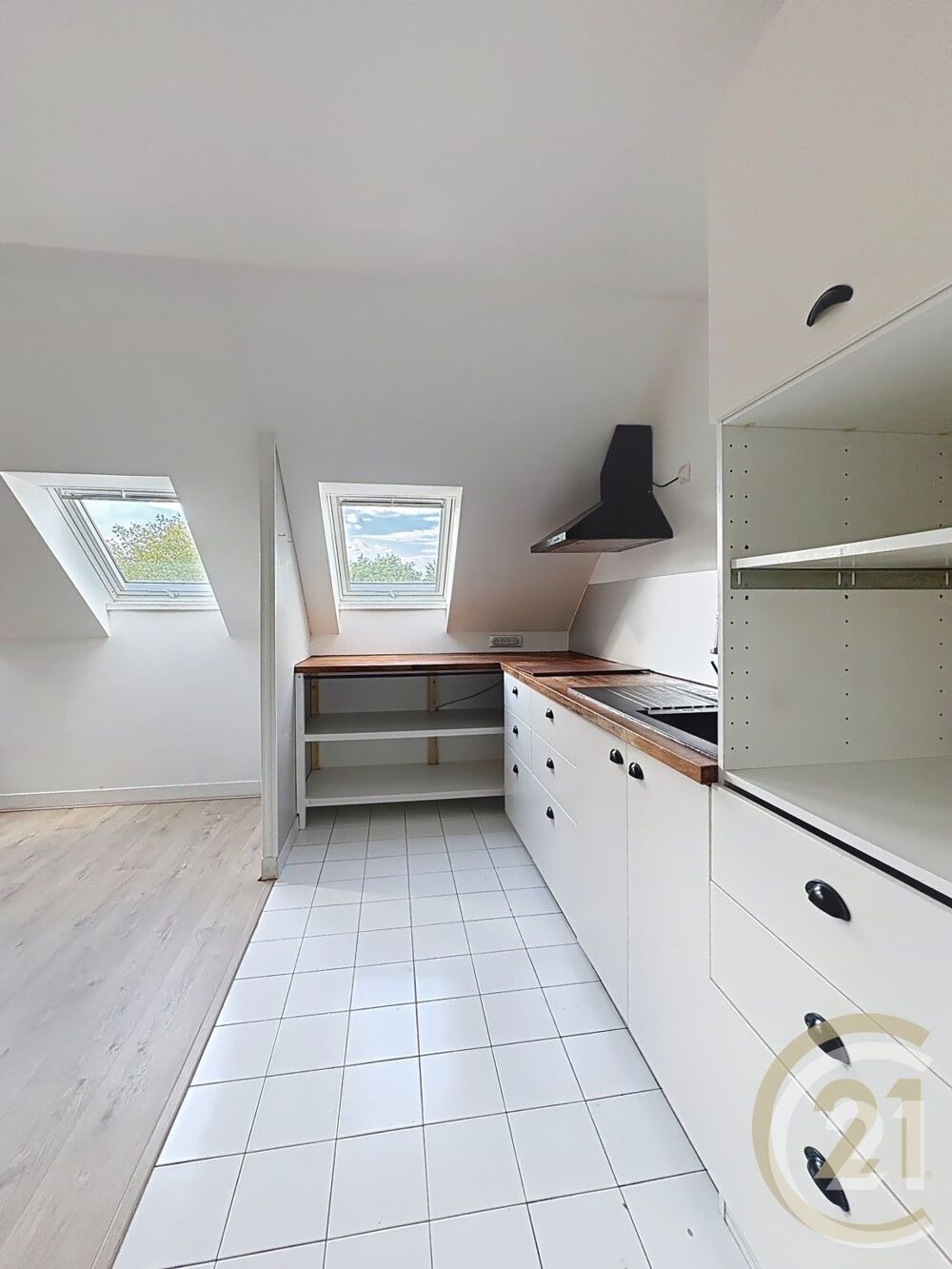 vente Appartement - 2 pièce(s) - 47 m² Moret-sur-Loing (77250)