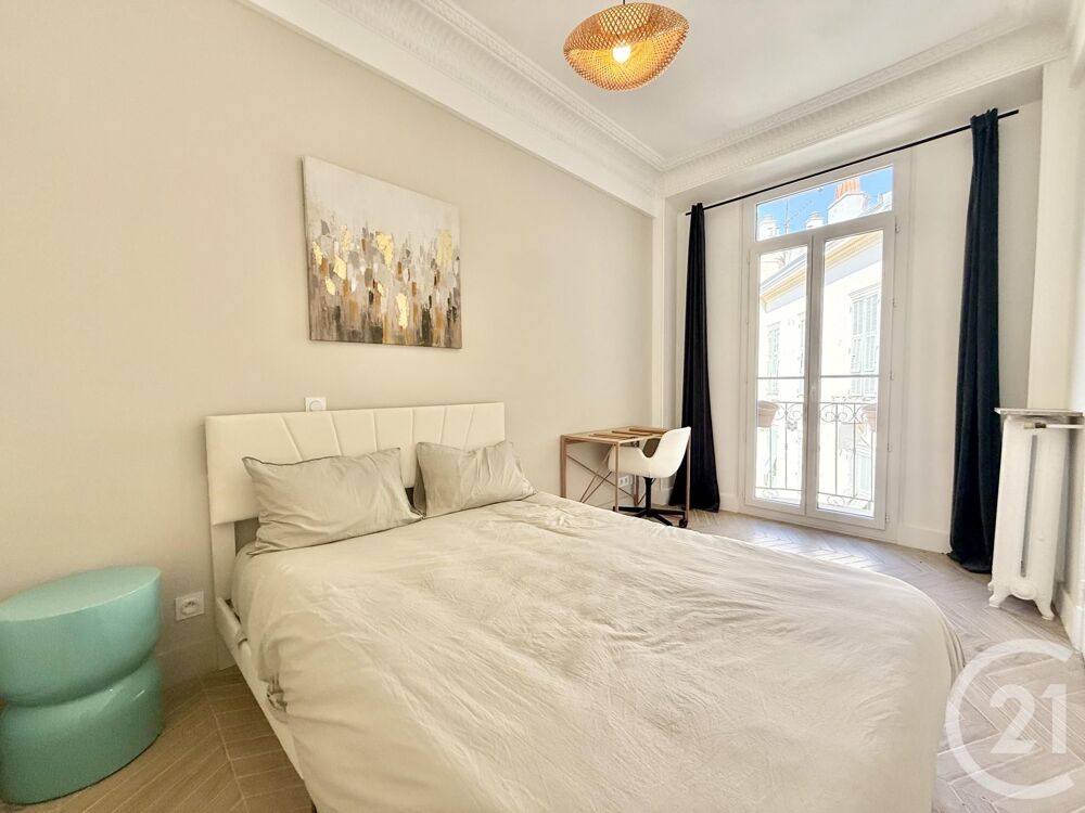 Idéalement situé au c½ur du prestigieux Carré d'Or, à de....