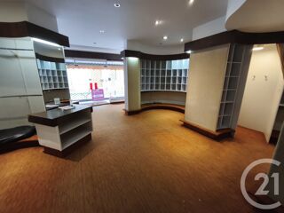  Maison � vendre 2 pi�ces 300 m�