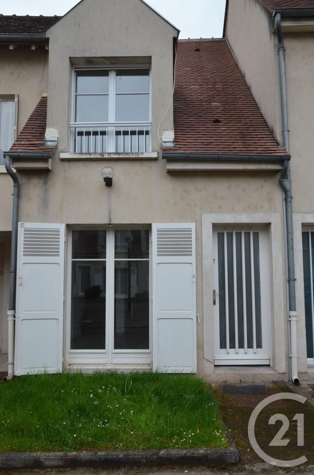 location Appartement - 2 pièce(s) - 44 m² Nemours (77140)
